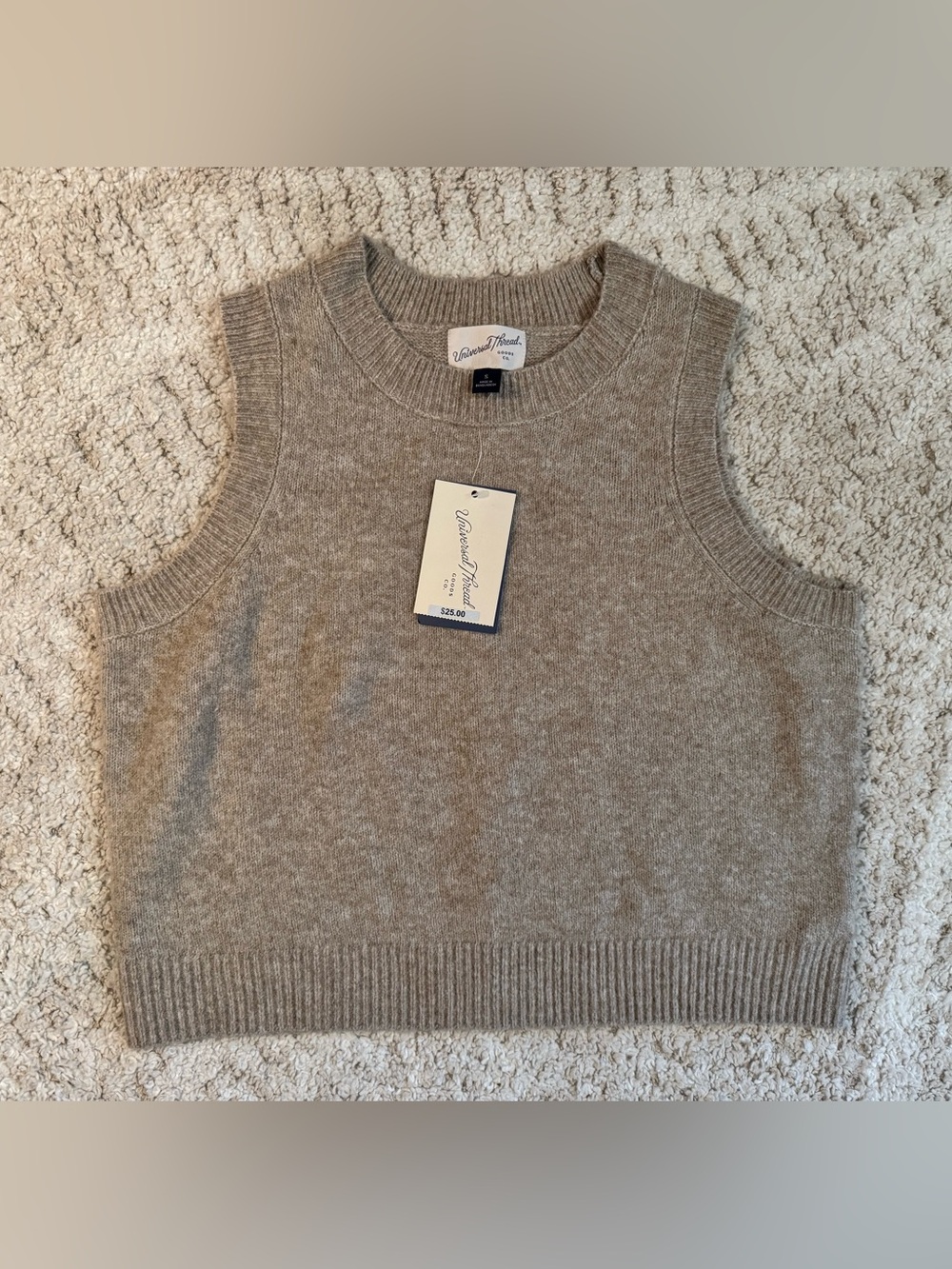 Universal Thread women's tan sleeveless sweater vest - size S - NWT
